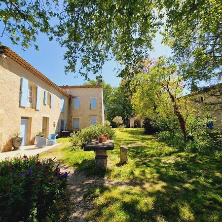 Bed and Breakfast Ancien Mas Du Moulin Eygalières Exterior foto